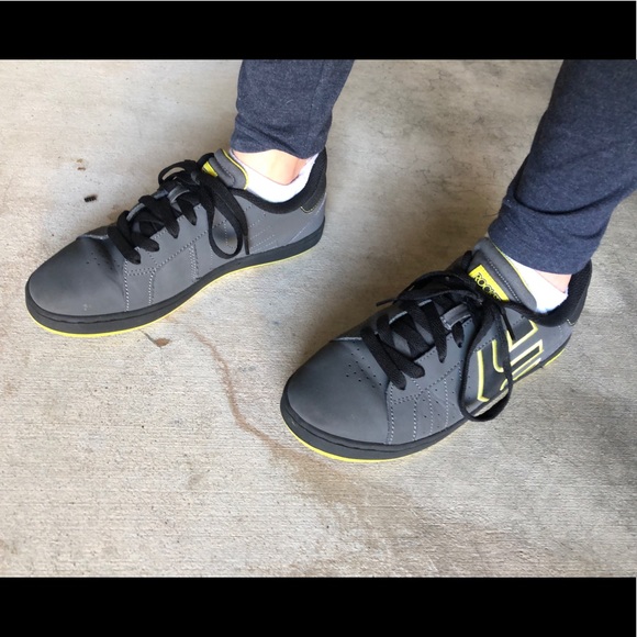 Etnies Rockstar Fader LS Sneaker - Picture 3 of 4